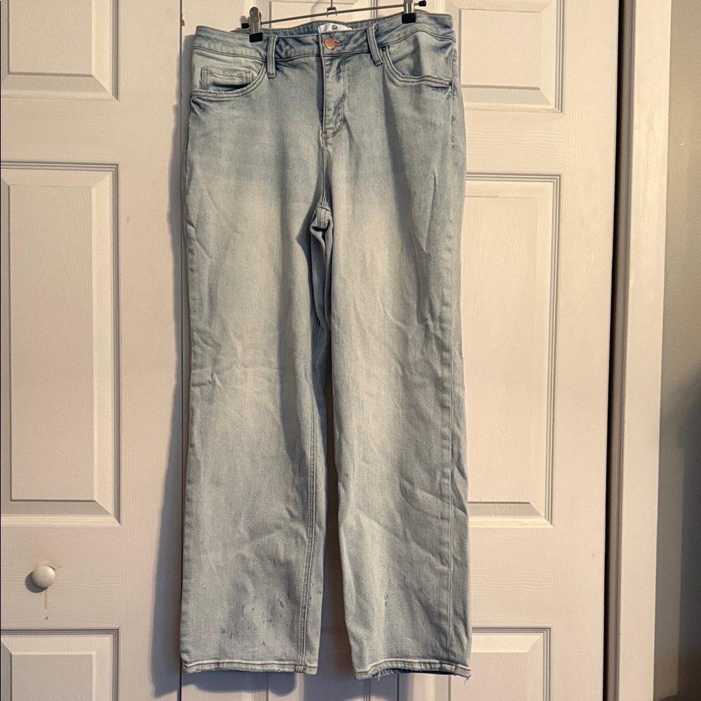 Classic Light Blue Straight Leg Women's Jeans